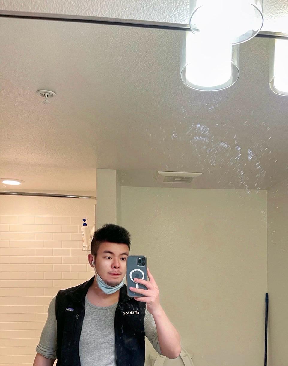 A casual mirror selfie of Steve